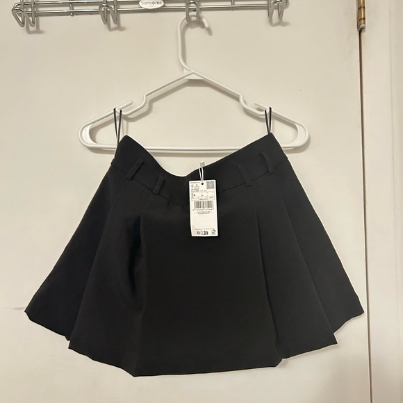 Mango nwt pleated mini skirt - Picture 2 of 4